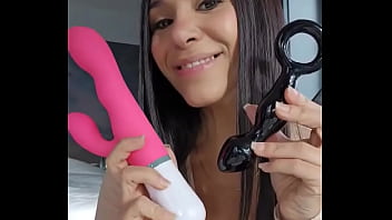 Today i have two toys with me that i would try come in my fan club and choose which one⬇️ link in comments