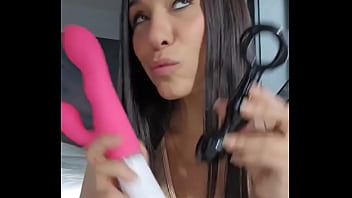 Today i have two toys with me that i would try come in my fan club and choose which one⬇️ link in comments