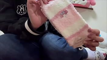 学校から帰宅中からオナニーしたくて。やっと家でオナニーできてスッキリする女子◯生。