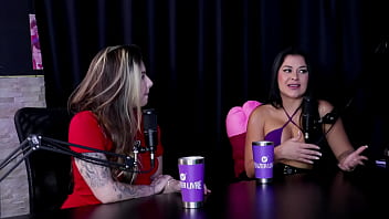 Gostava de se exibir desde nova por ser bem safada gosta de fazer sexo anal por sentir mais tesão e a situação na cidade karol redxxx watch sheer red