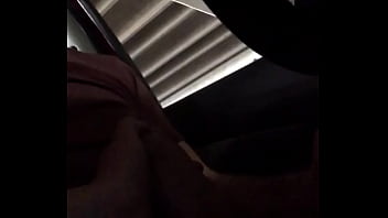 Regalándole oral a mi hombre en el estacionamiento