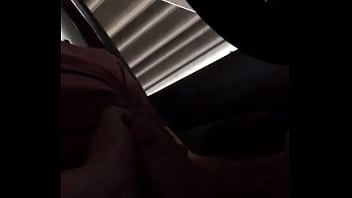 Regalándole oral a mi hombre en el estacionamiento