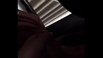 Regalándole oral a mi hombre en el estacionamiento