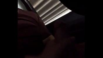 Regalándole oral a mi hombre en el estacionamiento