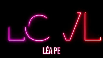 Je Jouis Et Squirt En Close Up Sur Ton Téléphone thumbnail