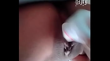 Masturbación Con Desodorante thumbnail