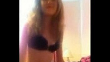 20 yr old stripping for me camg8