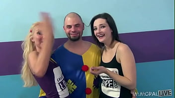 Aaliyah and tegan juicy pounding