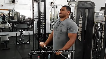 Top 2 exercícios para crescer o peitão