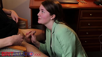 British teen sucks off an older guy
