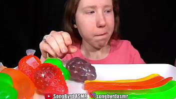 Songbyrd eats squirting jelly candies