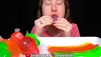 Songbyrd eats squirting jelly candies