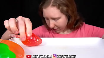 Songbyrd eats squirting jelly candies