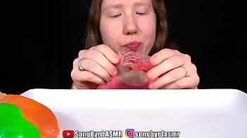 Songbyrd eats squirting jelly candies