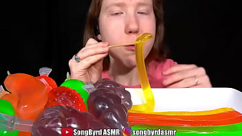 Songbyrd eats squirting jelly candies