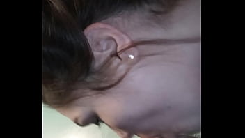 A little suckie sucky