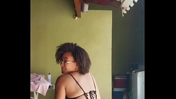 Rabeta pretinha bem linda