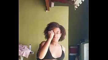 Rabeta pretinha bem linda