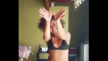 Rabeta pretinha bem linda