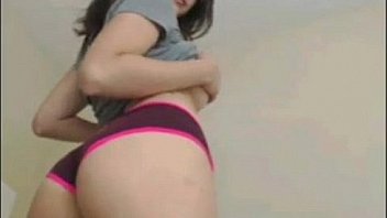 Juicy babe with glasses shows of her ass and boobs