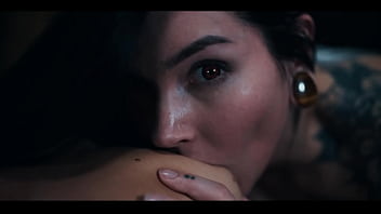 Mag numb the vampire punk rock lesbian turns clemence into horny slave