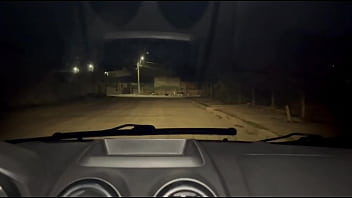 Esposa correndo na via dutra rj sendo a abordada por dotado que lhe oferece uma carona maravilhosa e com muito tesão