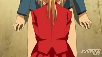 Mi novia me pilla con su mejor amiga y se une a un trío hentai