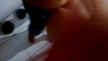 Consegui comer a loira gostosa rabuda do trabalho mas ninguém pode saber cabelo grande cintura fina adora ser vaqueira muita vontade de foder a buceta amador caseiro brasileira bunduda