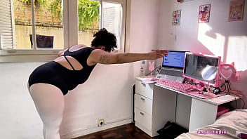 Chubby Ballerina Farts During Ballet Training thumbnail