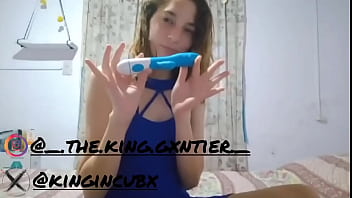 Holis mis amores miren lo nuevo que tengo para ustedes sí dan rt like y follow participan por un video anal nuevo