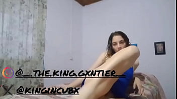 Holis mis amores miren lo nuevo que tengo para ustedes sí dan rt like y follow participan por un video anal nuevo