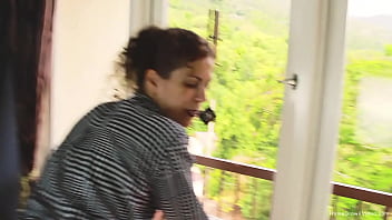 Naughty girlfriend deepthroats her boyfriends cock then gets fucked