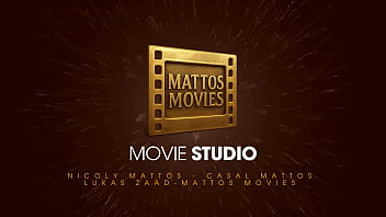 Esposa prova buceta no pau cavalona leva creampie enquanto putinha assiste