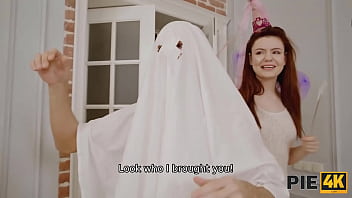 Pie4k sexy sorority girls