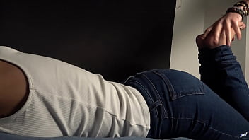 Made for foot fetish lovers sexy bug bunny pose with tight blue jeans and balls massage with feets