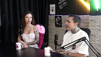 Gostosa Most Os Peitos Após Dizer Que O Fetiche Do Spanking é O Que Gosta Fez Sexo Anal E A Mulher Defecou Nele Jujube Delícia & Ktal Delas Sheer Red thumbnail