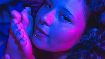 A refreshing mouth for feet burning with desire