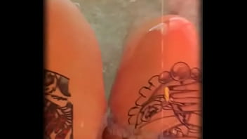 Hmmm which is the better view what’s in the water or the overlook from the jacuzzi who wanna play