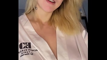 Teaser Viens Me Voir Sauter Sur Une Bonne Queue Dans La Douche J’ai thumbnail