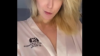 Teaser viens me voir sauter sur une bonne queue dans la douche j’ai