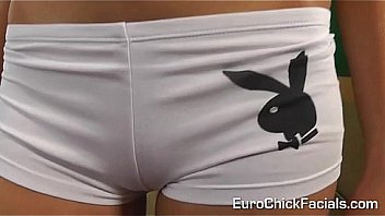 Newbie works my shaft with her hands