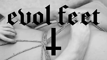 Time for a bondage gaming session