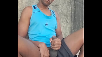 Punhetinha Em Público Pra Vocês thumbnail