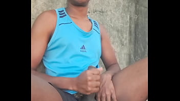 Punhetinha em público pra vocês