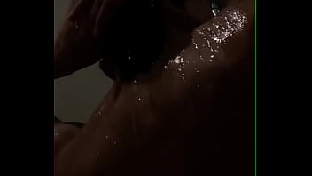 Going to the shower with perfect girl runs risk of not showering