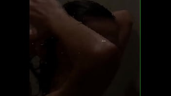 Going to the shower with perfect girl runs risk of not showering