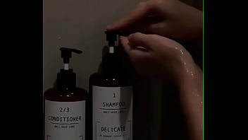 Going to the shower with perfect girl runs risk of not showering