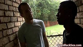 Interracial Hardcore Gay Bareback Fucking 02 thumbnail