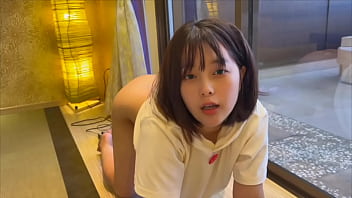 【ピストンオナニー】遠距離恋愛で彼氏とsexがないので我慢できずピストンオナニーで性欲を満たす女子大生。