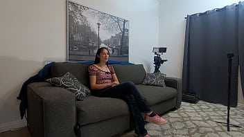 Horny brunette teen hottie breaks her porno cherry